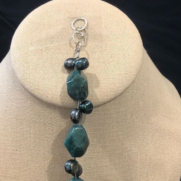 Dark Green Chalcedony Gemstone and Sterling Silver Set - Picture 8 of 14